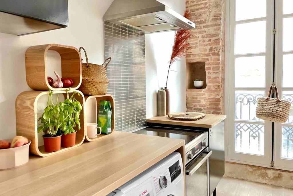 Tres Bel Appartement De 60M2 En Centre Ville Lavaur  Buitenkant foto